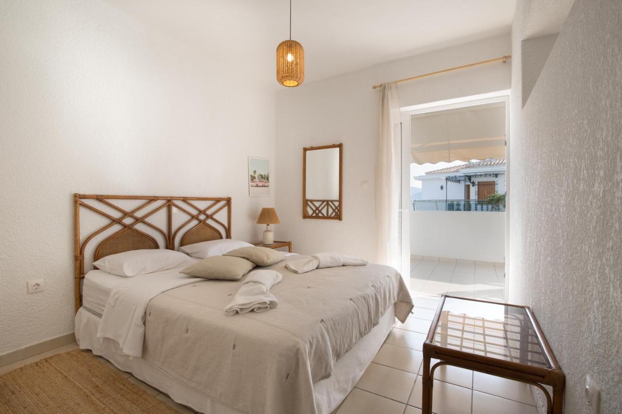 Del Mar Luxury Apartment 30M From The Beach Porto Rafti Bagian luar foto